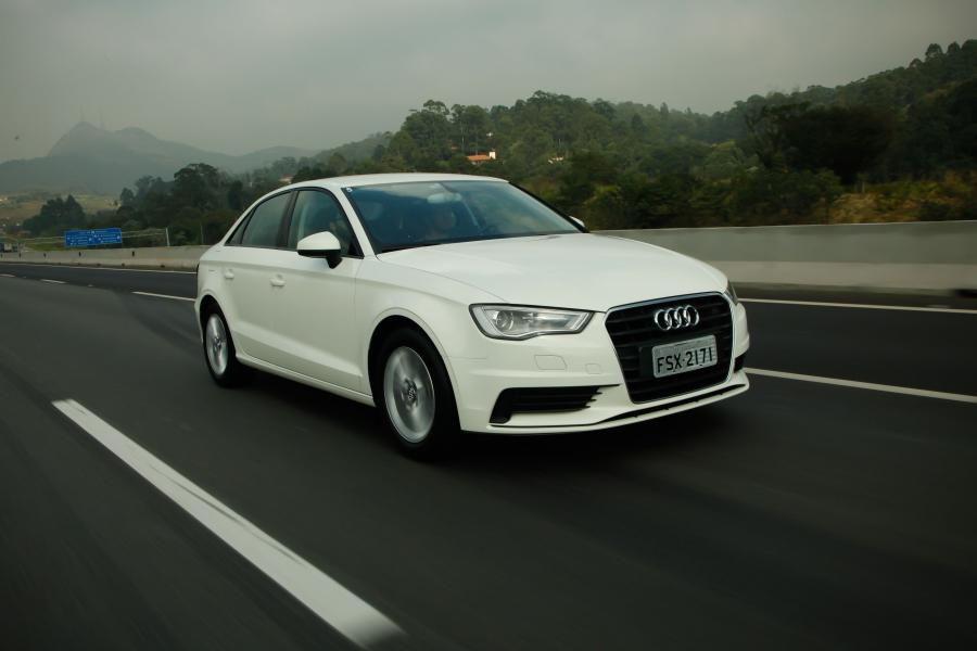 Audi A3 Sedan 1.4 T (8V) 2014 года  (LA) (фото 11 из 19)